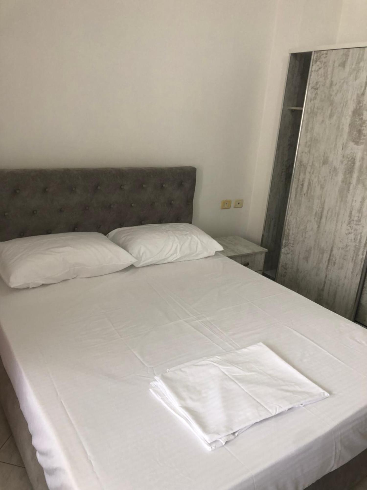 6 Apartment